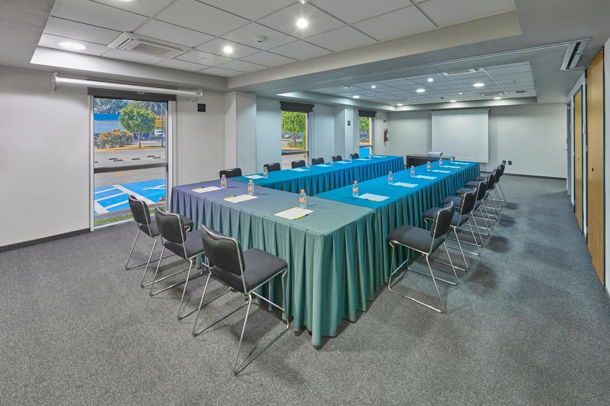 City Express By Marriott Ciudad De Mexico Plaza Central Екстериор снимка